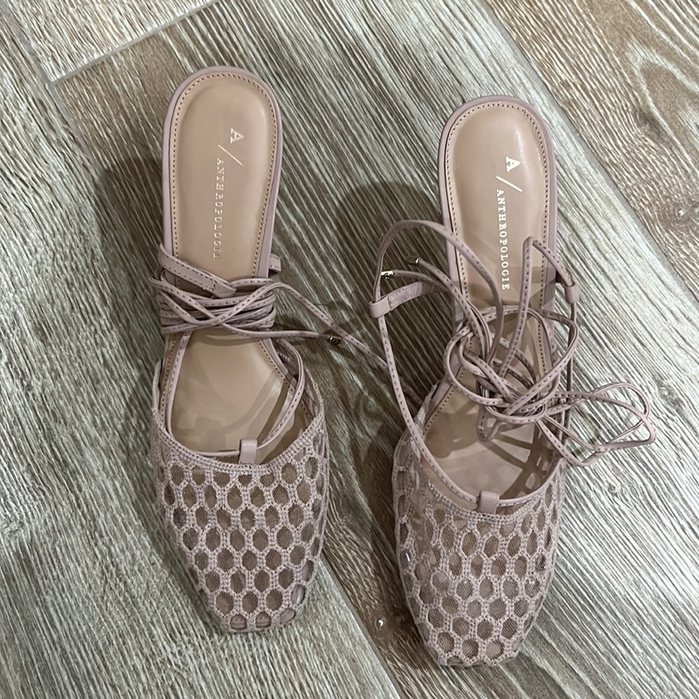 Anthropologie brand new kitty heels size 39